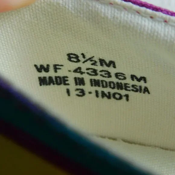 Vintage 90s KEDS Women's 8.5 Multicolor Striped Canvas Flats Sneakers Colors NEW - Picture 4 of 8